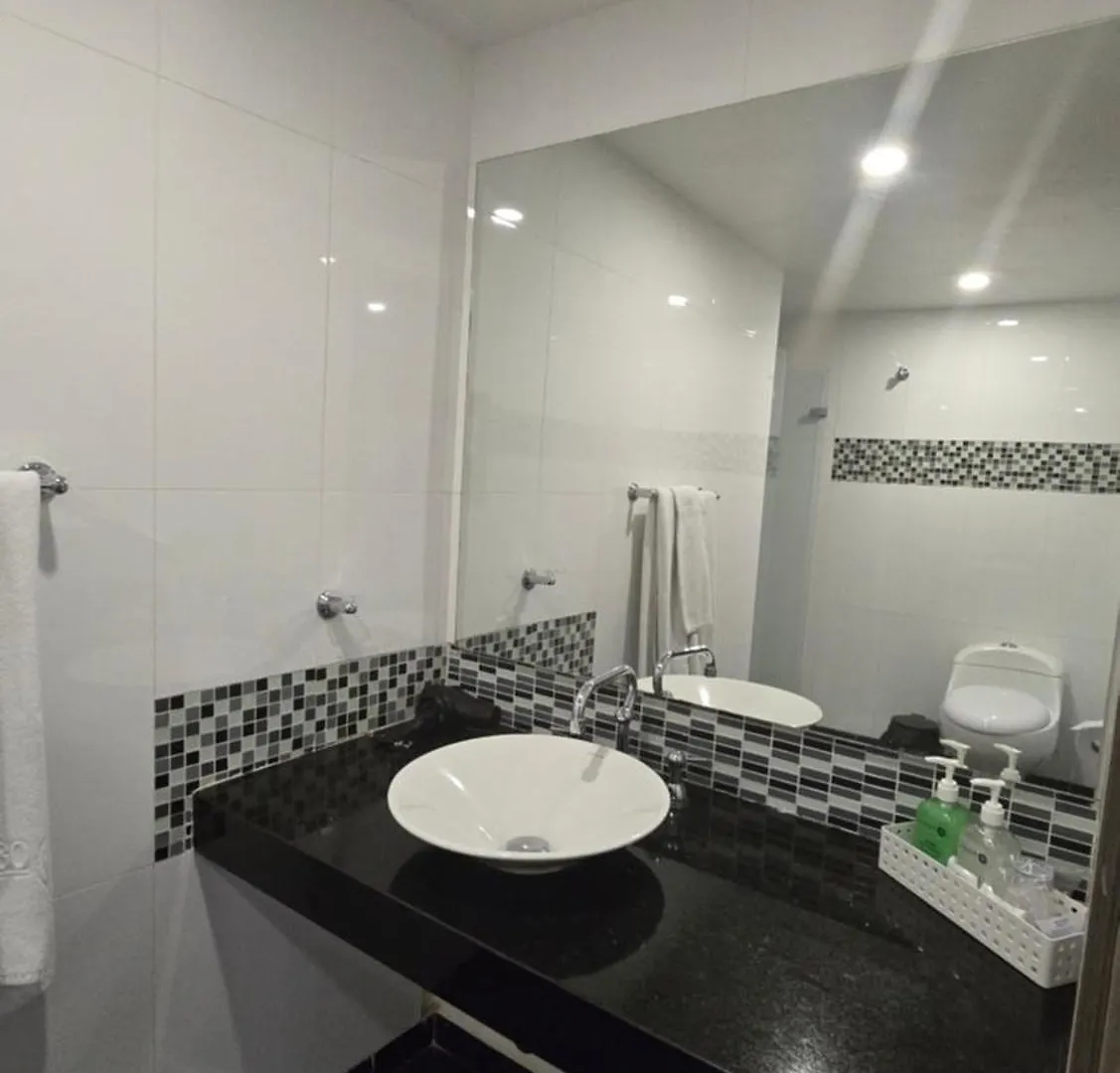 Отель Confort 80 Zona Rosa By Hoteles Confort80 Богота