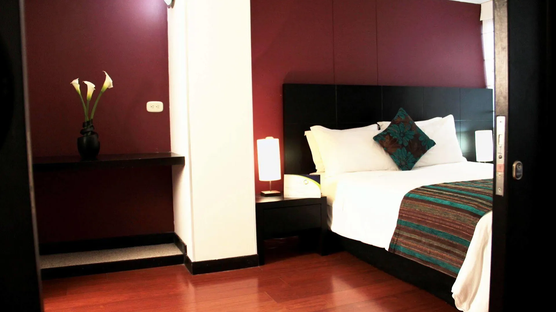 Confort 80 Zona Rosa By Hoteles Confort80 Богота